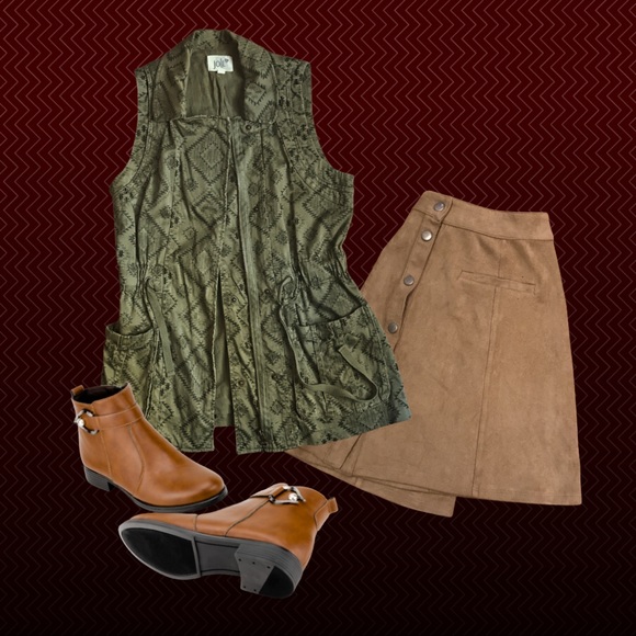 Faux Suede Mini Skirt - Picture 2 of 4